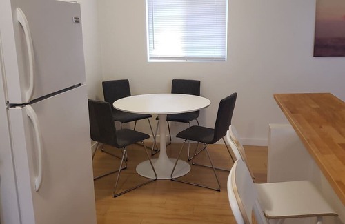 Koreatown Apartment | ☀️1BD Apt in Koreatown by Just Bring Your Toothbrush☀️