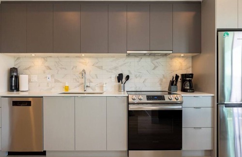Tsawwassen Condo | 1BD Tsawwassen Gem with free parking on premises