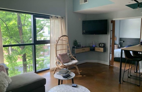 Charlotte Center City Apartment | 1Bed/1Bath Apt in Heart of Uptown Charlotte.