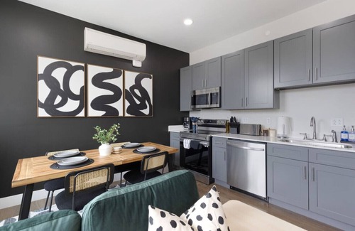 Cleveland Apartment | 1Bed/1Bath Brand New - Minutes to DT & Hospitals