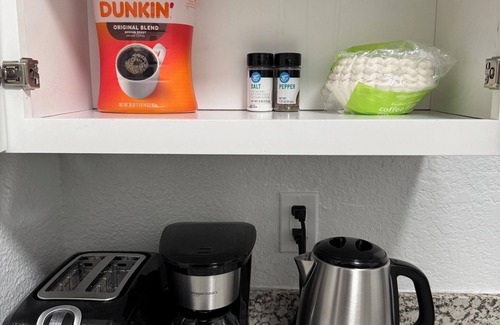 Greater Heights Apartment | 1Bed/1Bath Private Apartment in Houston Heights minutes from Downtown