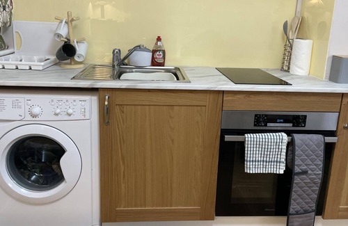 Wrotham Apartment | 1Bed Pet Friendly, WiFi, Parking - 40m to London
