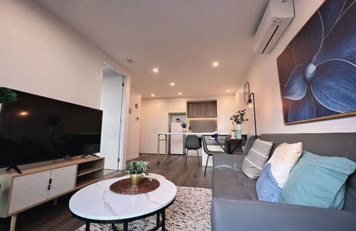Box Hill Apartment | 1bed1bath NewHome BoxHill 1xx8