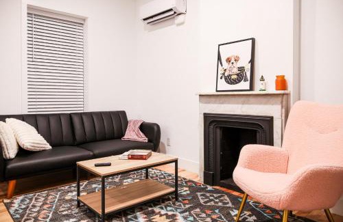 Corn Hill Apartment | 1bedequippedkitchendttvhighfallswifi