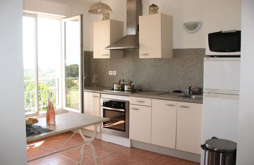 Biot Apartment | 1bedroom flat with terrasse and panoramic sea view over la Baie des Anges