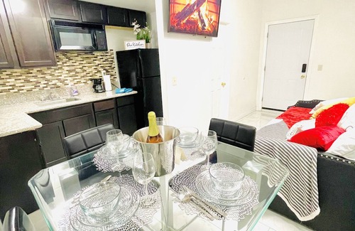 Las Vegas House | 1Bedroom guest suite NO CLEANING FEE w/free parking & WiFi for up to 4 guests