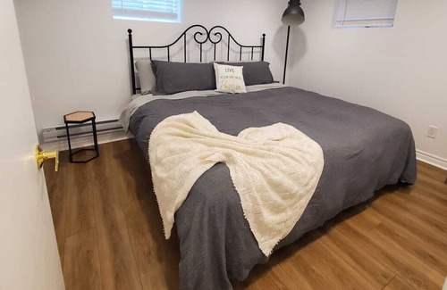 Burlington Apartment | 1Bedroom Lower Level unit |Ensuite laundry|Private