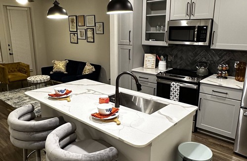 Addison Apartment | 1bedroom luxury apartment
