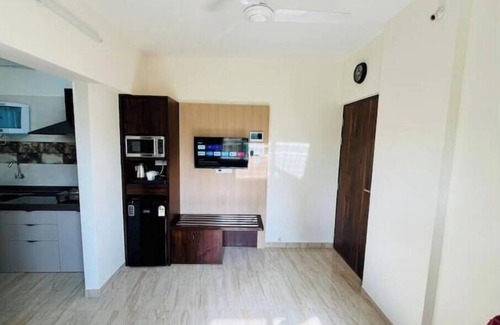 Kandivali East Apartment | 1BHK suite by THE BNB STAY at Malad West