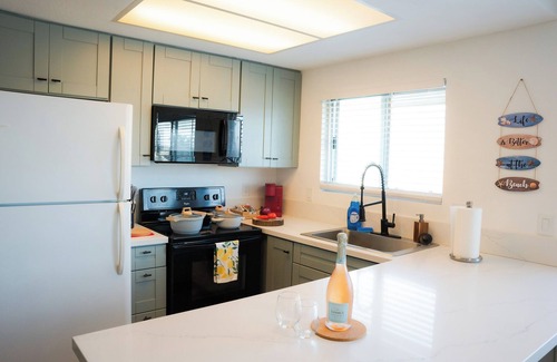 Oceanside Apartment | 1Block from beach - Steps from restaurants & shops