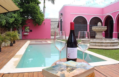 Zona Paseo Montejo House | 1BR 19th Century Colonial Hacienda Downtown Merida