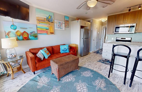 Isle of Palms Condo | 1Br/1BA ~ Sea Cabin in the heart of IOP