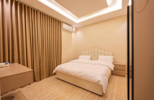 Hera Street Apartment | 1BR 1LV in downtown self check in