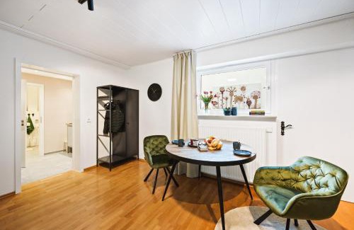 Bietigheim-Bissingen Apartment | 1BR 2Beds - kleiner privater Innenhof- Barrierefrei! -frisch saniert - Mozart EINS