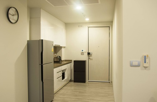 Pattaya Condo | 1br 70 Sq.m. Beachfront Sea View Baan Plai Haad Pattaya