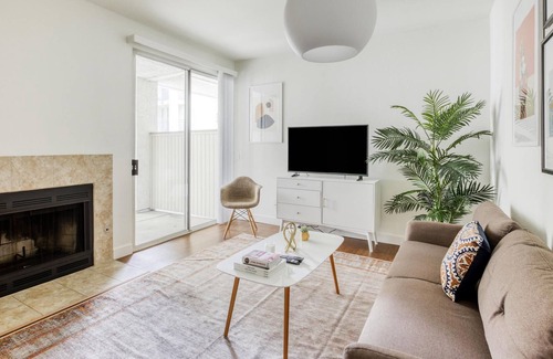 Pleasanton Apartment | 1BR Apartment in Pleasanton with Patio