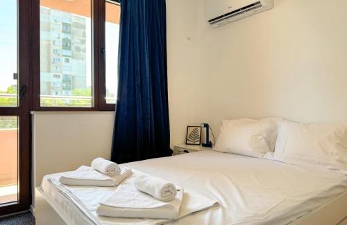 Plovdiv Apartment | 1BR Apartment with a Designated Workspace, Free Street Parking and Free Gym Pass