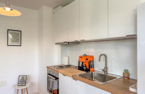 Plovdiv Apartment | 1BR Apartment with a Designated Workspace, Free Street Parking and Free Gym Pass