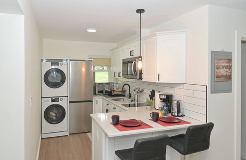 Princeton House | 1BR Apt With Pool Near Farms & Shopping & Princeton University