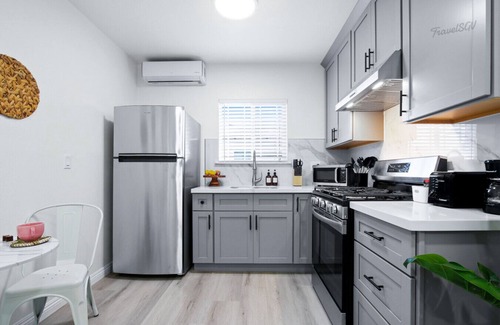 Rosemead House | 1BR Back House + Parking + Near DTLA #TravelSGV