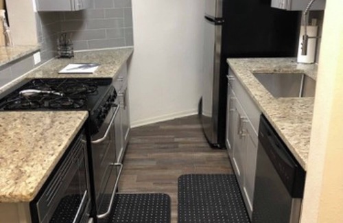 Buckhead Condo | 1BR BUCKHEAD condo