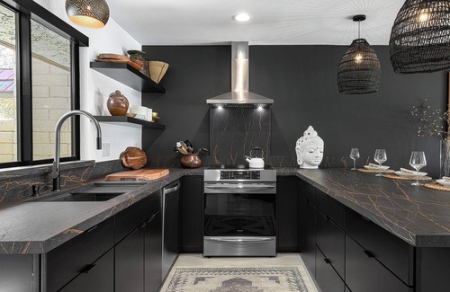 Cathedral City Condo | 1BR Condo in CCCC - Pool & Stellar Mountain Views