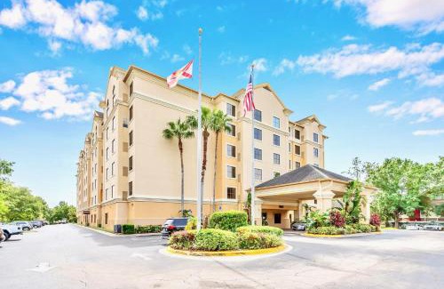 Florida Central Atlantic Coast Apartment | 1BR Condo Near Universal Studio with Hot Tub & Pool