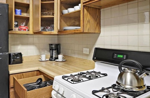 Cragin Apartment | 1BR Contemporary Apt with Laundry Facility