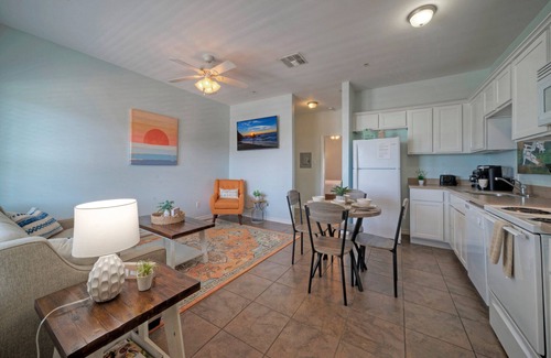 Port Aransas Condo | 1BR King Retreat, Shared Pool & Private Balcony | Pet-Friendly | Costa Bahia 205