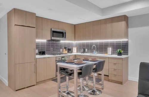 Downtown Washington D.C. Apartment | 1BR Logan Circle Furnished Apartment