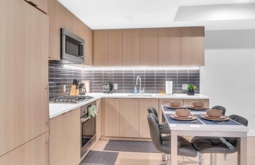Downtown Washington D.C. Apartment | 1BR Logan Circle Furnished Apartment