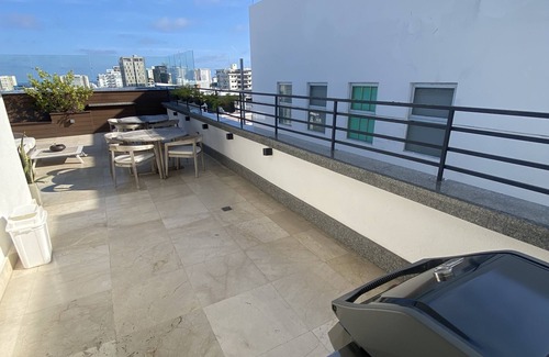 Ensanche Quisqueya Condo | 1Br- LUX Location, Pool, Sauna, GYM -no need car for accommodation-