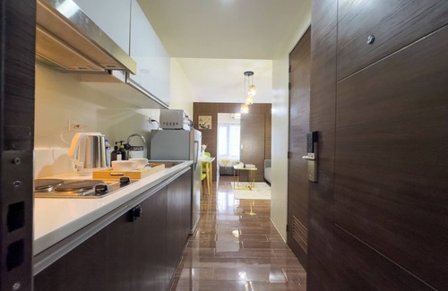 San Antonio Apartment | 1BR Makati, Air Residences M007