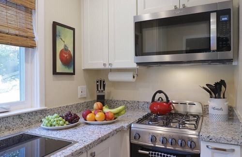 Bennett Valley House | 1BR Oasis: Hot Tub, BBQ, Creek, Near HWY 101 & 12
