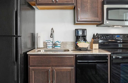Cherry Grove Beach Condo | 1br Ocean View Condo Water Park