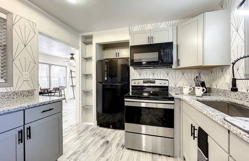Orlando House | 1BR Orlando Studio Kitchenette + Pets OK