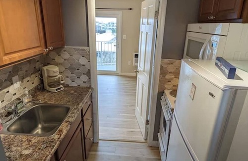 North End Condo | 1BR Pent. Suite 1 Block Beach/Boards/Fun/Elevator