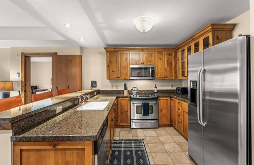 Crested Butte Condo | 1BR,Perfect View of ski resort,Base Area Luxury