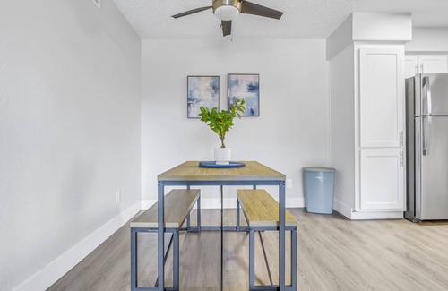 Mesa Apartment | 1BR/Pool/Gym/1 Mi To Banner Hospital