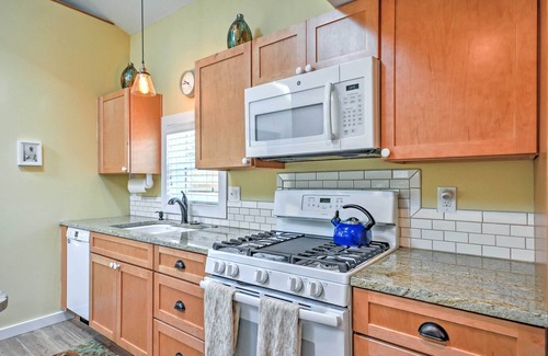 Woodstock Cottage | 1BR Portland Cottage - Easy Downtown Access!