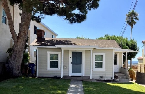 South Redondo House | 1BR Redondo Home by Just Bring Your Toothbrush