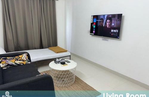 Parel Apartment | 1BR Service Apart in Parel
