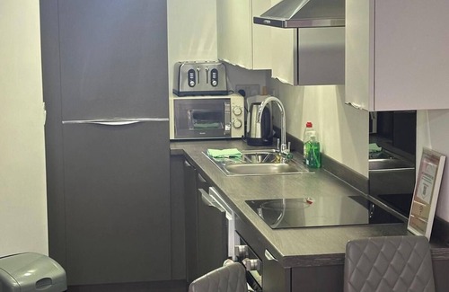Olton Apartment | 1BR-Sleeps4-Parking-ClosetoCentre