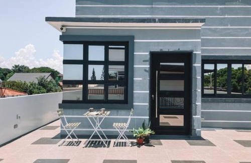 San Fernando Apartment | 1BR Tropical Penthouse for 4 guests, near beach