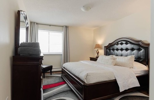 Fort McMurray Apartment | 1BR w/ King Bed | Free Parking | Self-Check In