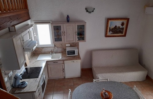 Pigna Apartment | 1km beach, M'apartment with terrace in estate with swimming pool