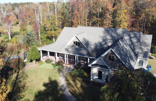 Greensboro House | 1KN 3QN 2TN Beds on 22 Acres