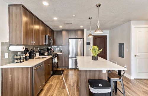 Fairpark Apartment | 1min Delta+Salt Palace |King Bed |Gym |Parking