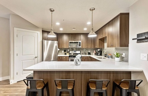 Fairpark Apartment | 1min Delta+Salt Palace |King Bed |Gym |Parking