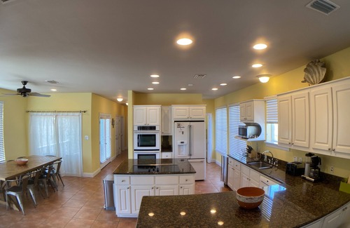 Morgantown House | 1min to Boardwalk-Large 2nd Tier Home-Elevator-2 pools-6Balconies-tennis/pickl.